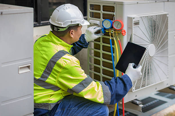 Professional Hvac Maintenance technician working in Alpharetta, GA